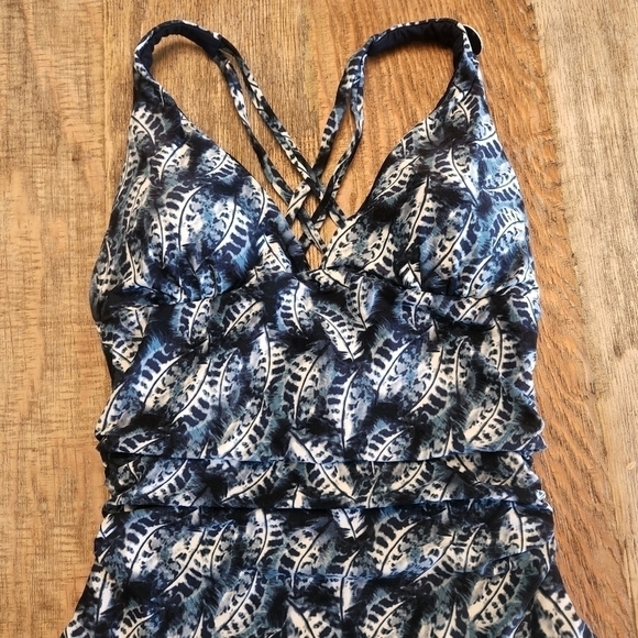 New Nip Tuck Swim One Piece Swimsuit in Hiawassee - Picture 2 of 9